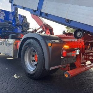 foto Zánovní Eur6 kontejner + HIAB + vana
