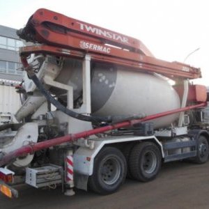foto pumi 24m/9m3 beton mix+pumpa 8x4 MAN +Sermac