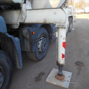 foto pumi 24m/9m3 beton mix+pumpa 8x4 MAN +Sermac