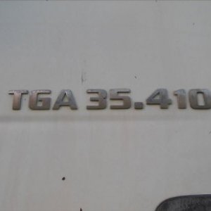foto pumi 24m/9m3 beton mix+pumpa 8x4 MAN +Sermac