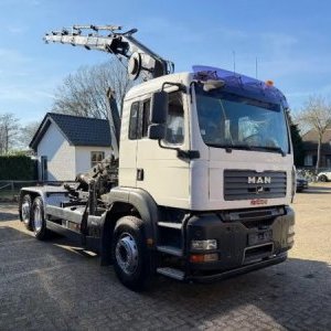 foto 6x2 MAN hák. kont. nosič + HIAB