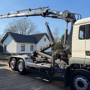 foto 6x2 MAN hák. kont. nosič + HIAB