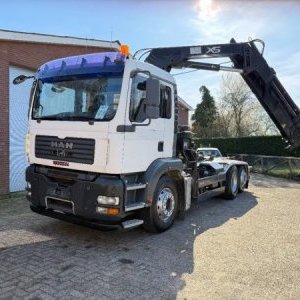 foto 6x2 MAN hák. kont. nosič + HIAB